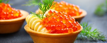 trout roe on a tartlet